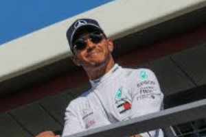 wat verdient lewis hamilton aan salaris en vermogen