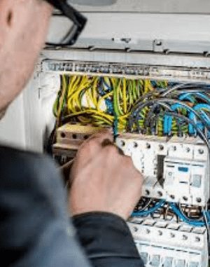 wat verdient een elektricien aan salaris en inkomen