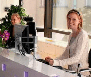 wat verdient een receptioniste aan salaris en inkomen